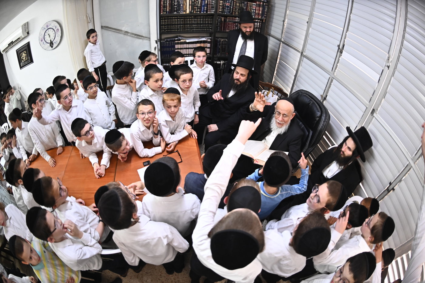 ילדי ת"ת החדש אצל הגאון רבי דוד לוי