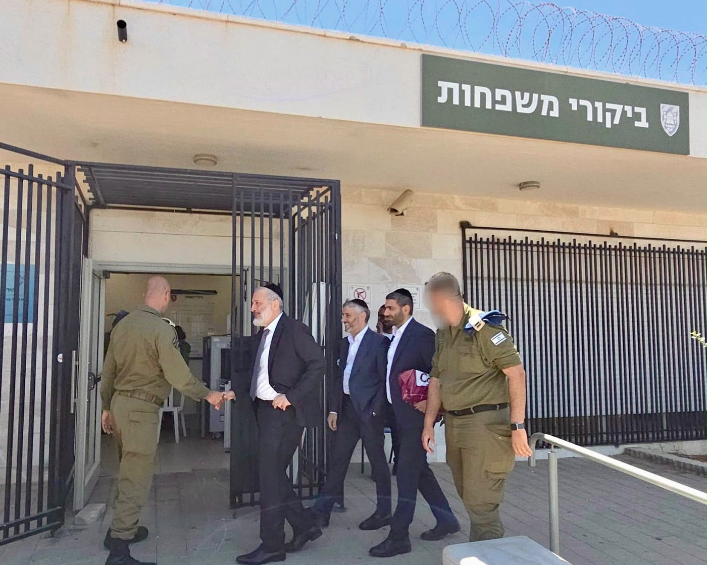 אריה דרעי בביקור