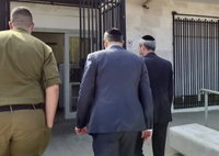 אחרי הביקור של דרעי | ח״כי ש״ס ביקרו לומדי תורה העצורים בכלא 10: ״די לרדוף את לומדי התורה״