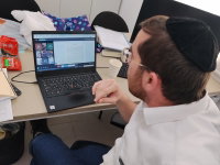 איך מתמודדים בתלמודי התורה עם הלמידה מרחוק? | תיעוד מפתרון יצירתי