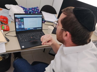 איך מתמודדים בתלמודי התורה עם הלמידה מרחוק? | תיעוד מפתרון יצירתי