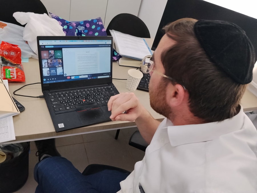 איך מתמודדים בתלמודי התורה עם הלמידה מרחוק? | תיעוד מפתרון יצירתי