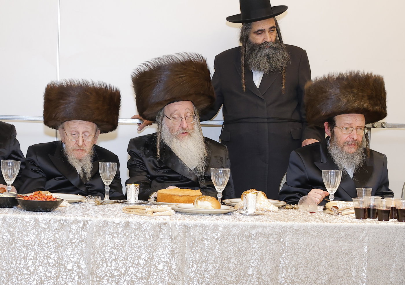 שמחת נישואי בת גאב"ד זוועהיל