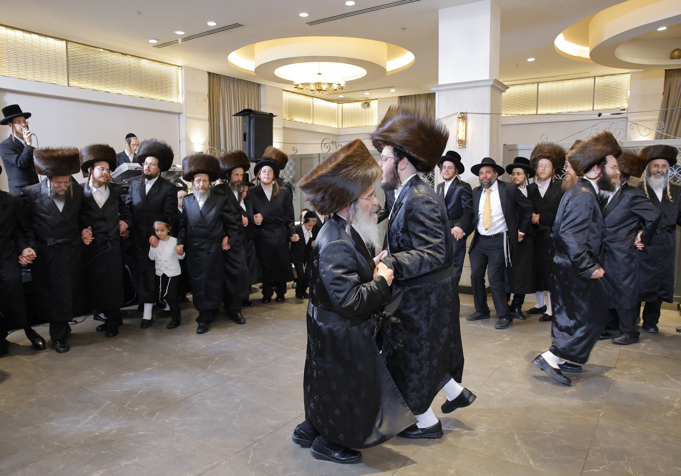 שמחת נישואי בת גאב"ד זוועהיל