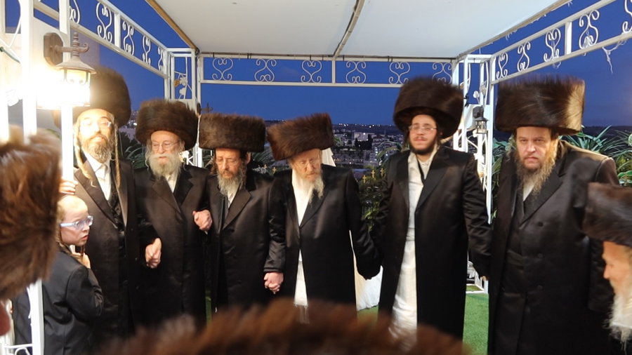 שמחת נישואי בת גאב"ד זוועהיל
