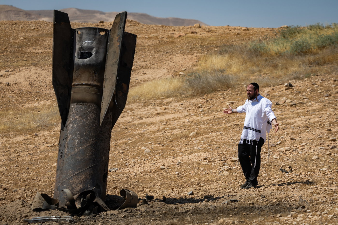 פגיעה של טיל איראני בעומק האדמה במדבר הישראלי