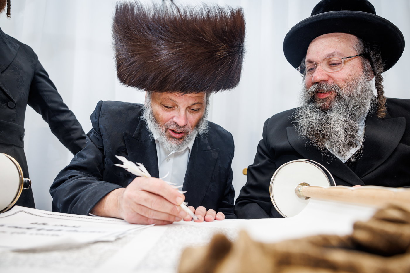 הכנסת ס"ת ע"י ליפא פרידמן בסאטמר