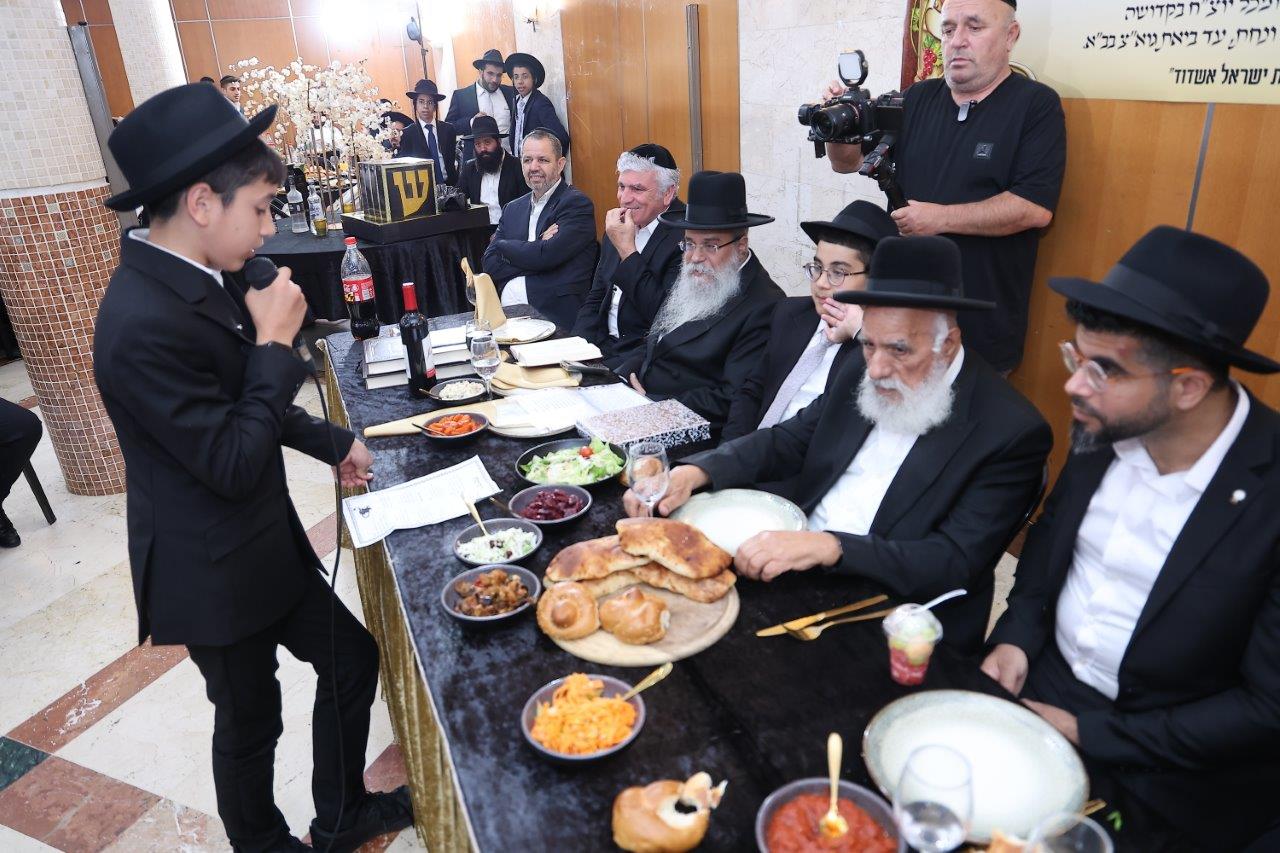 שמחת בר מצווה לנין הגר"ש מחפוד