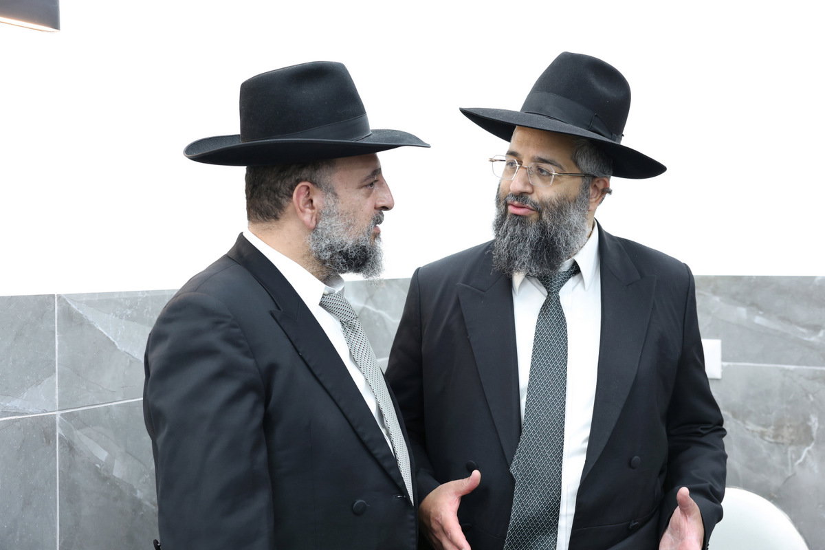 יסוד ישיבת עטרת מרדכי 