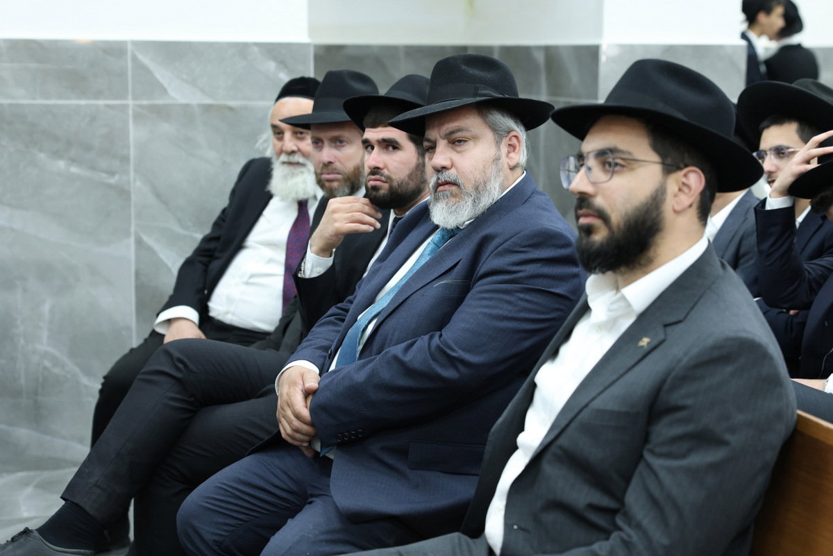 יסוד ישיבת עטרת מרדכי 