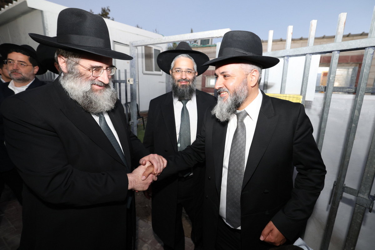 יסוד ישיבת עטרת מרדכי 