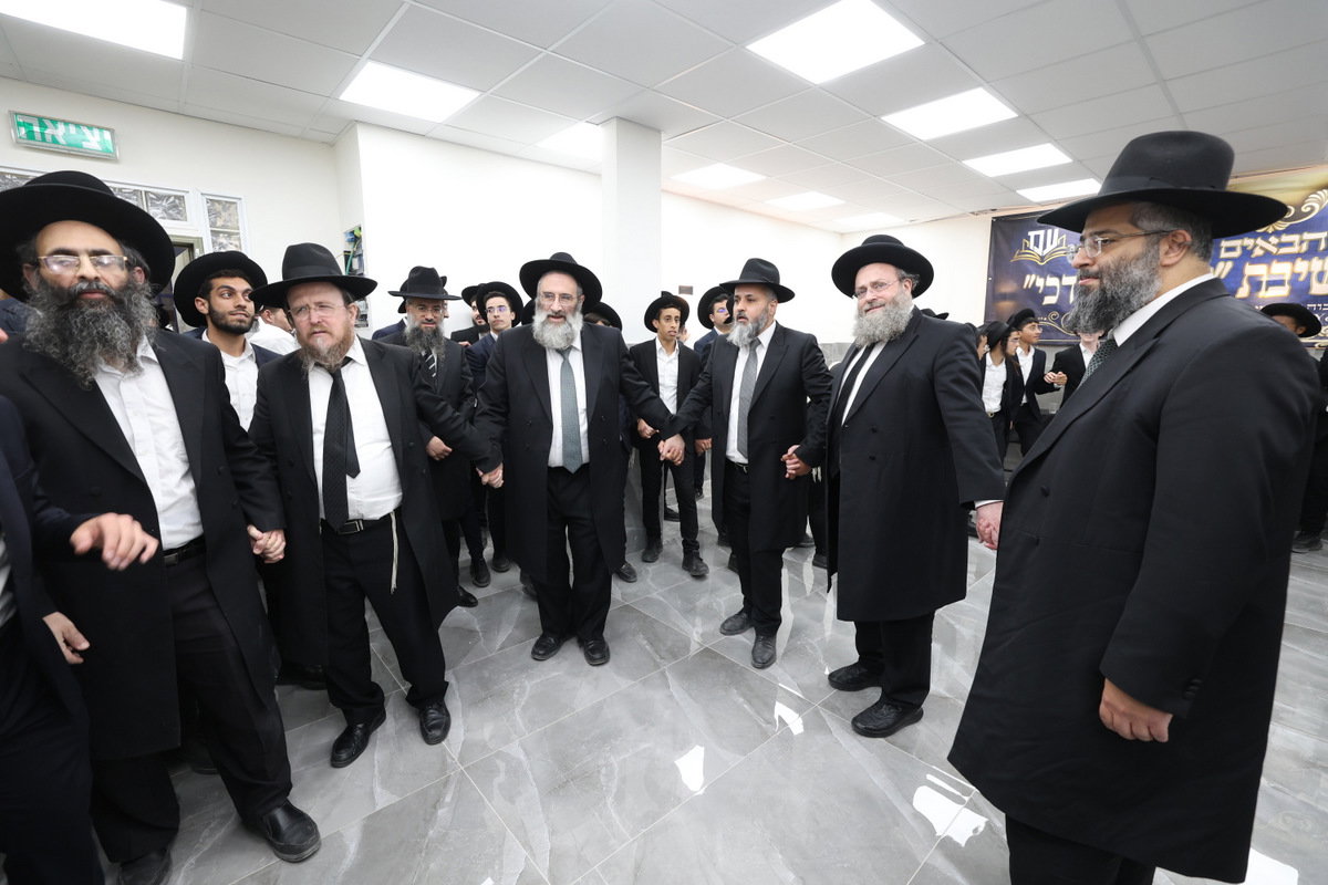 יסוד ישיבת עטרת מרדכי 