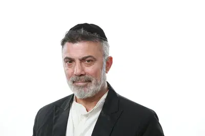 עופר הלוי בסינגל חדש ומחזק: “בוא ניקח אוויר”