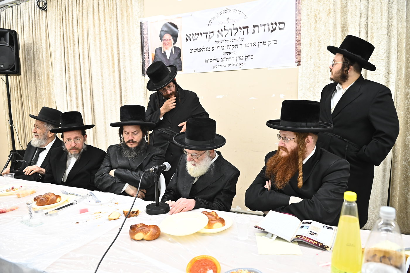הילולא קדישא בזלאטשוב