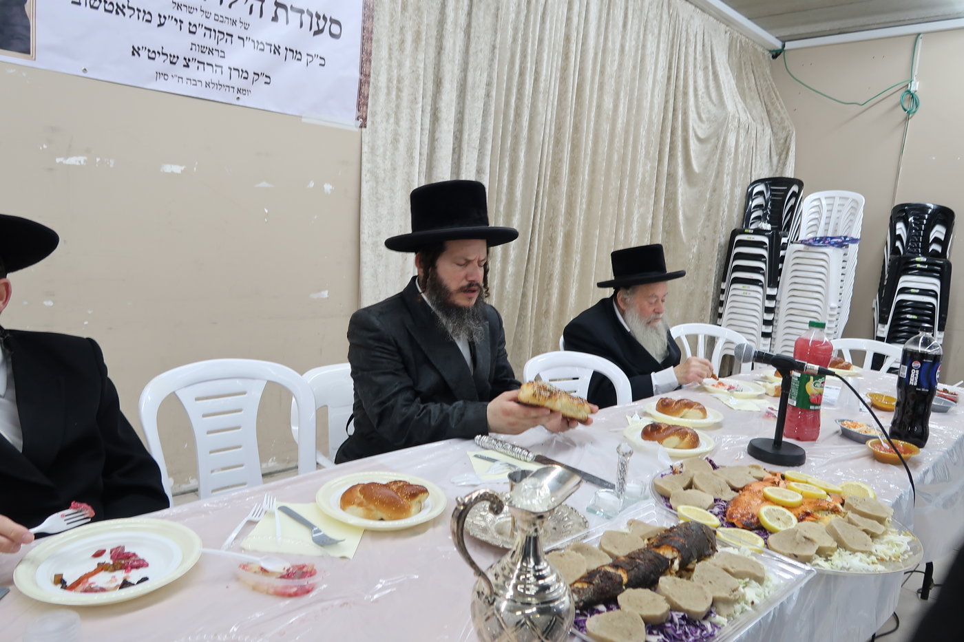 הילולא קדישא בזלאטשוב