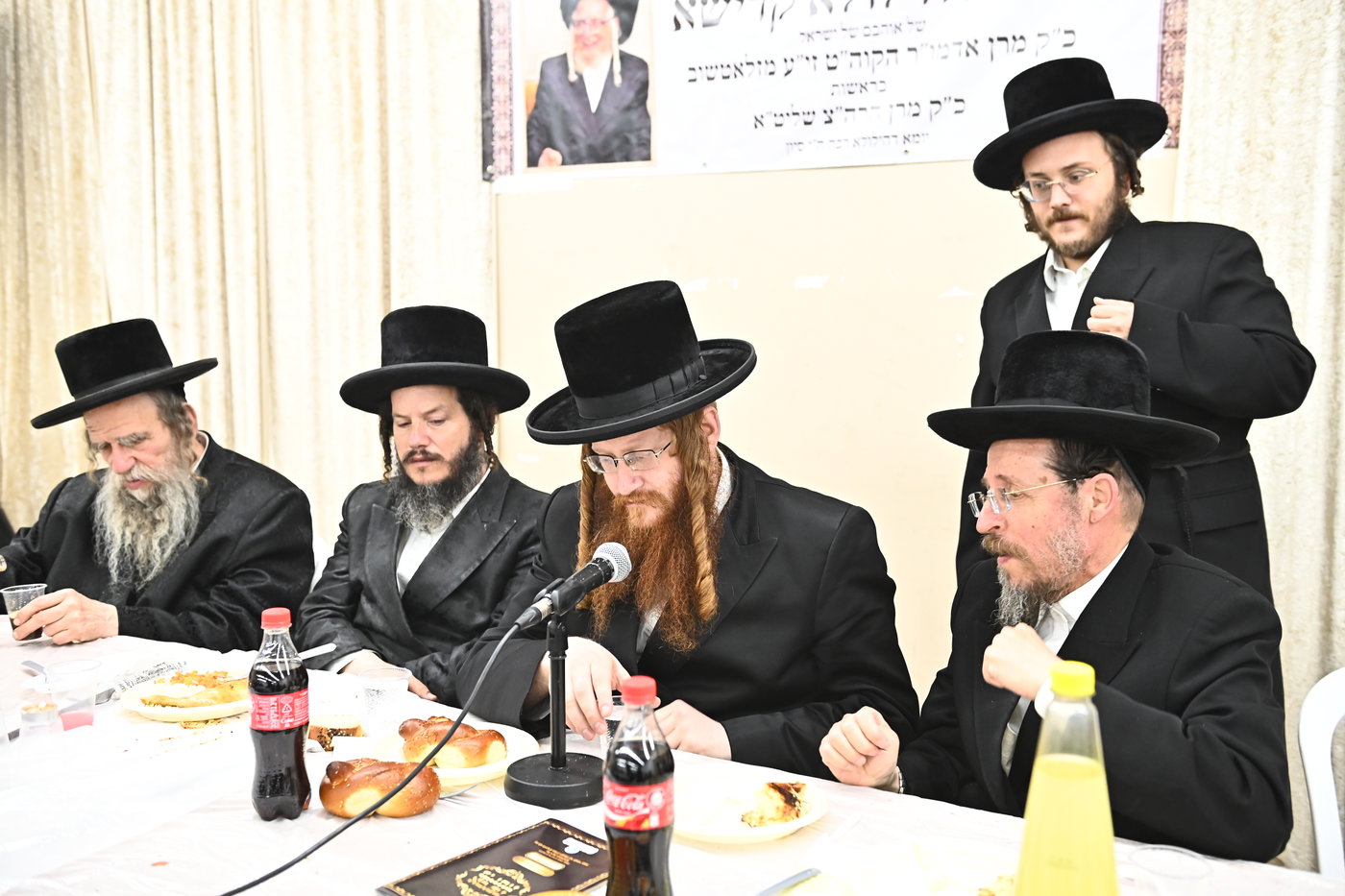 הילולא קדישא בזלאטשוב
