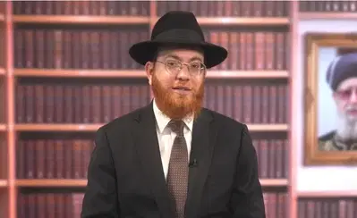 אסירי עולם התורה: האם מברכים 'מתיר אסורים' בכלא הצבאי? • צפו