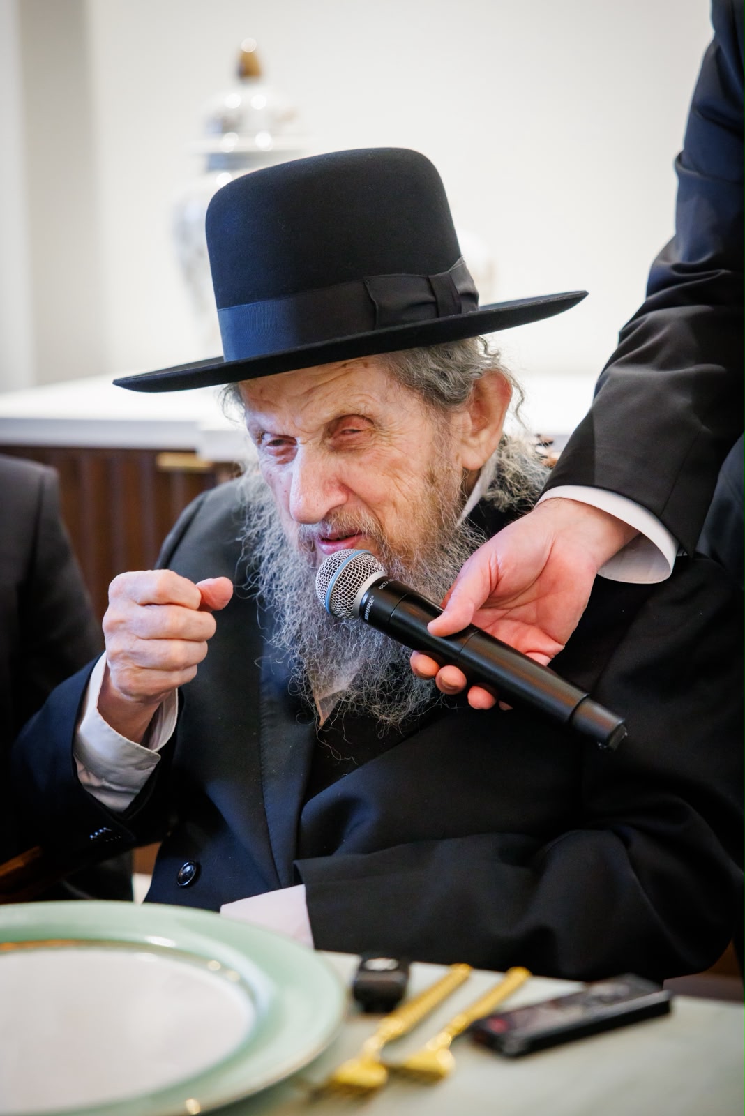 המסע להצלת עולם התורה