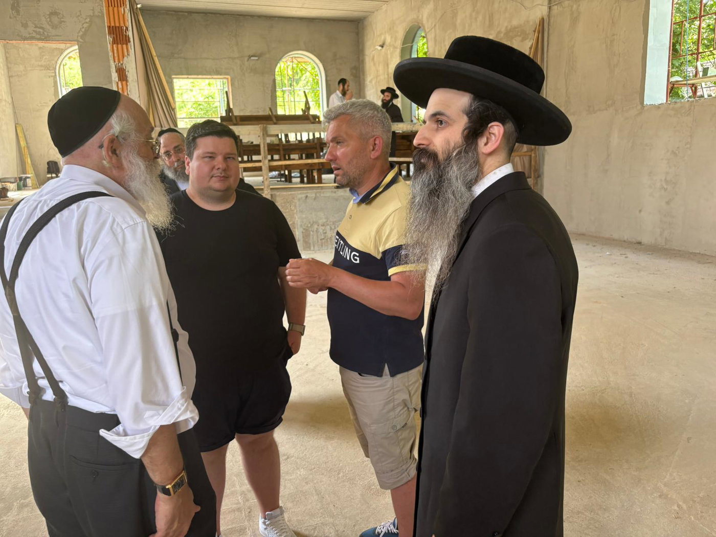 ראש עיריית קרעסטיר בסיור
