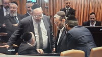 גפני בנאום היסטורי ומרגש: "לימוד תורה החזיק את העם במשך אלפי שנים" | החוק החשוב - עבר • צפו