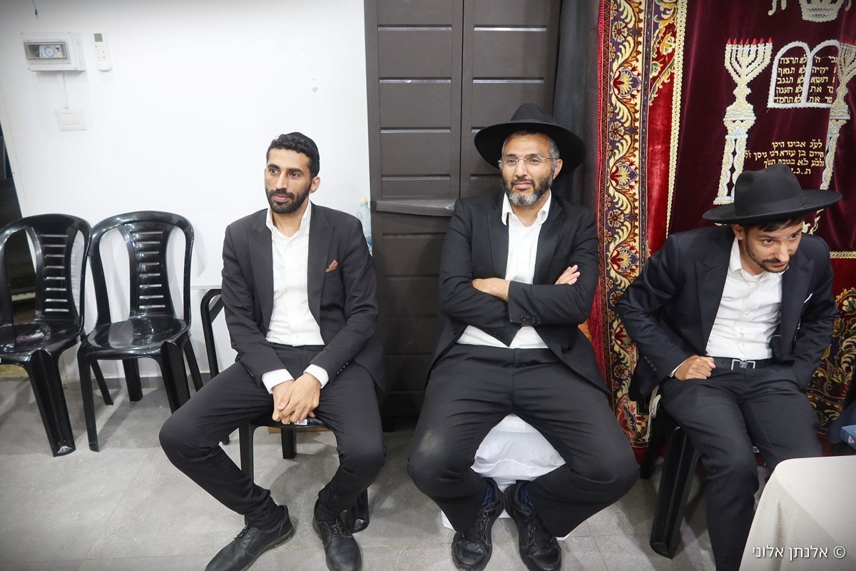 הרבנים במעמד