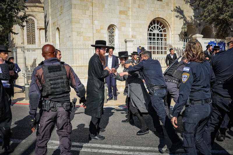 רימוני הלם, זרנוקים: 24 רגעים סוערים מהפגנות הפלג בתל אביב ובירושלים