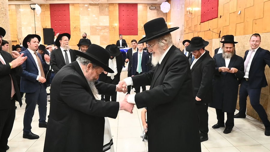 שמחת נישואי צאצאי הגר"א לוי והגרי"ד שפירא