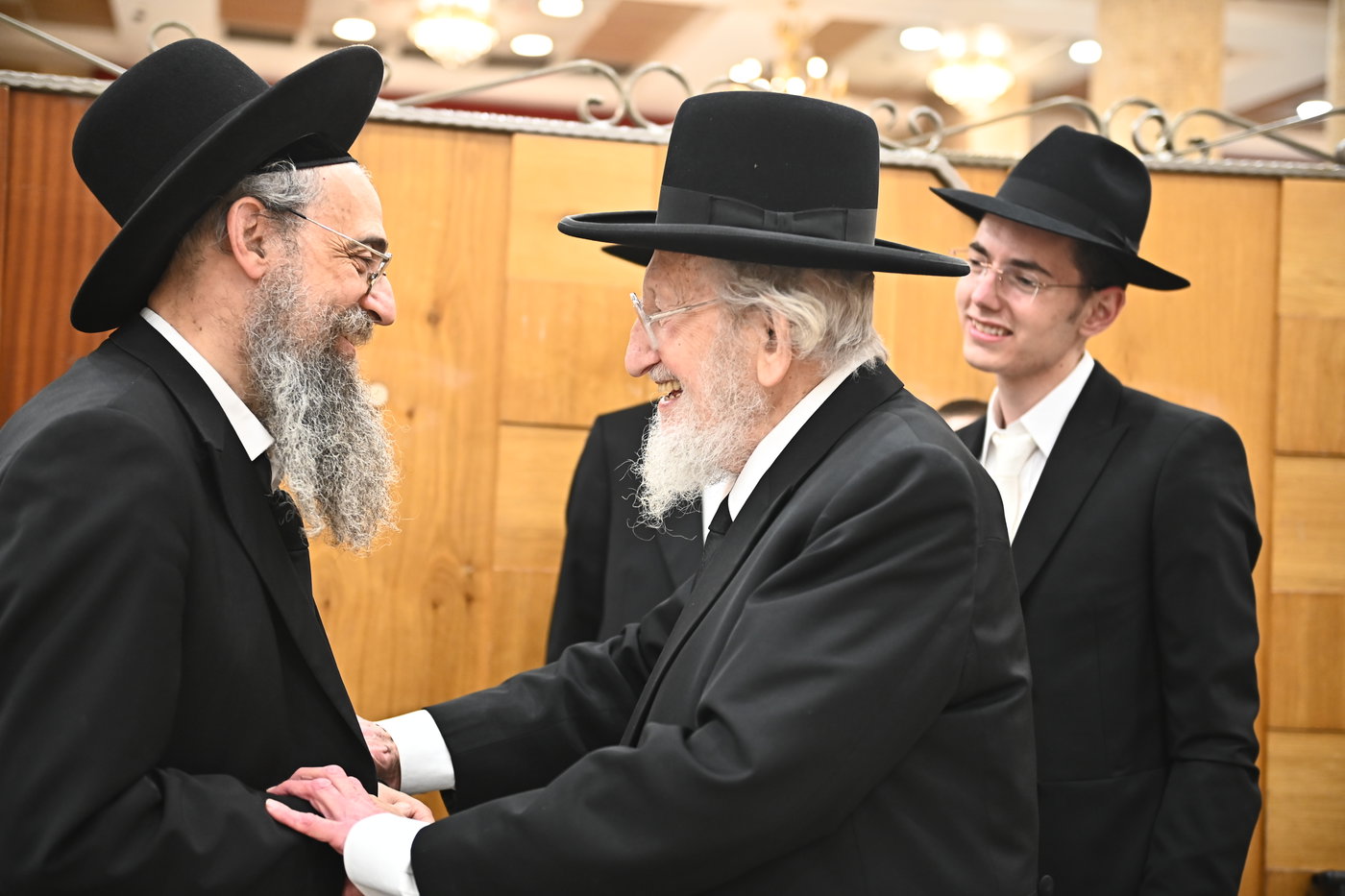 שמחת נישואי צאצאי הגר"א לוי והגרי"ד שפירא