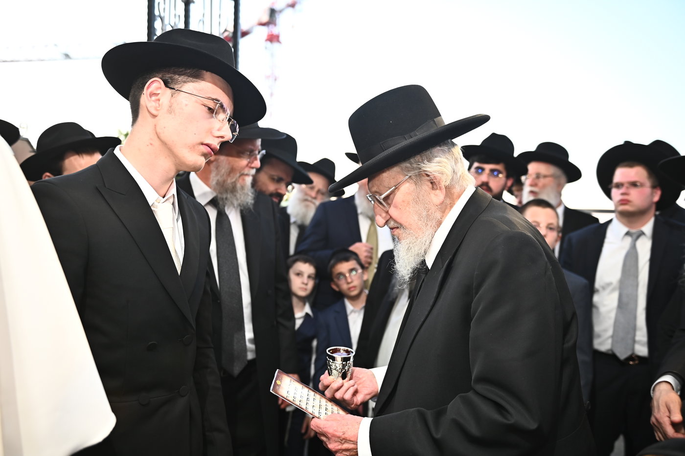 שמחת נישואי צאצאי הגר"א לוי והגרי"ד שפירא