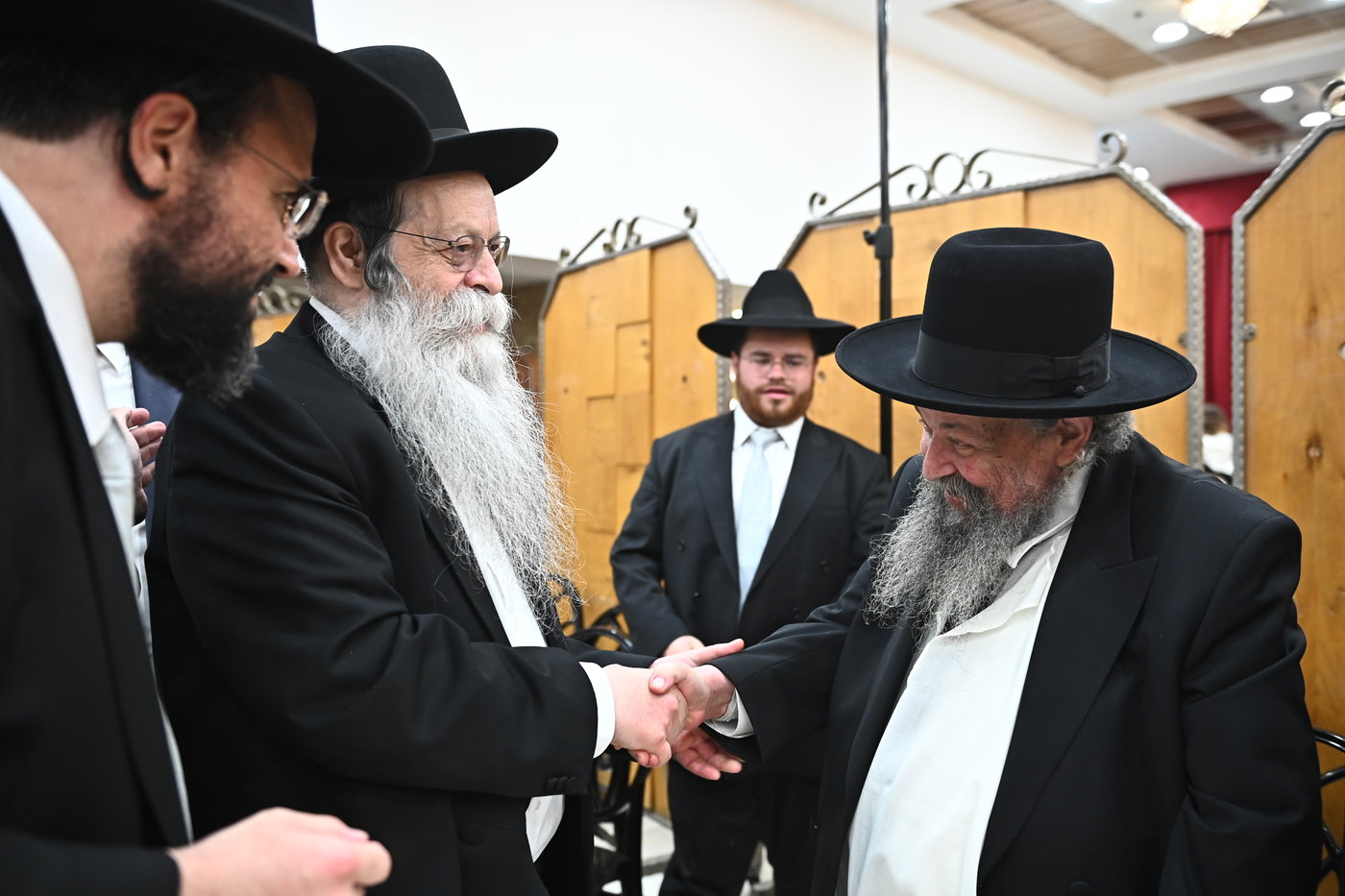 שמחת נישואי צאצאי הגר"א לוי והגרי"ד שפירא