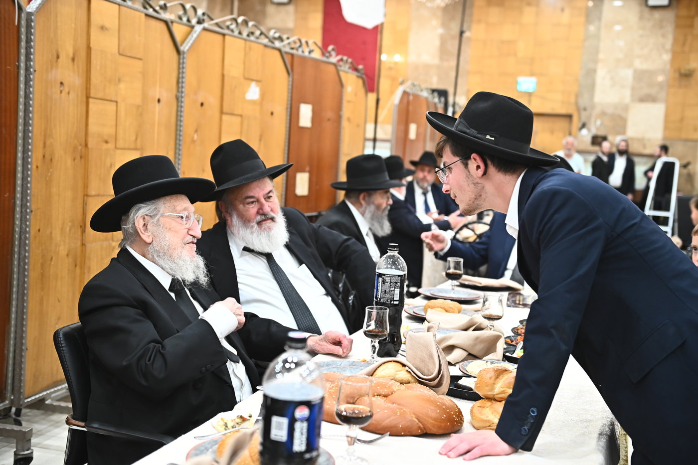 שמחת נישואי צאצאי הגר"א לוי והגרי"ד שפירא