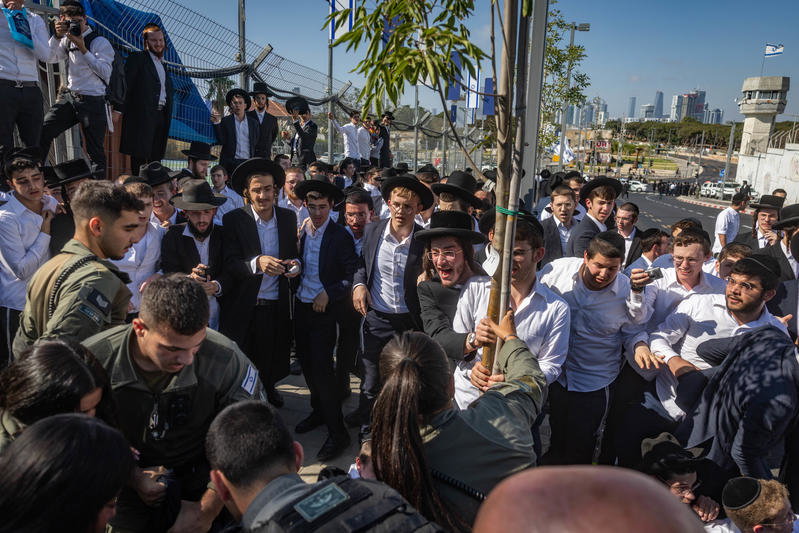 רימוני הלם, זרנוקים: 24 רגעים סוערים מהפגנות הפלג בתל אביב ובירושלים