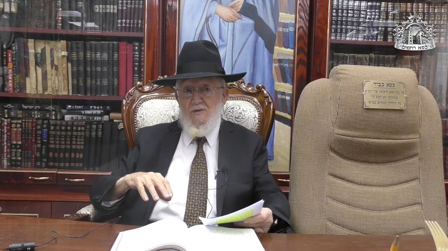הגר"צ מאזוז בשיעורו