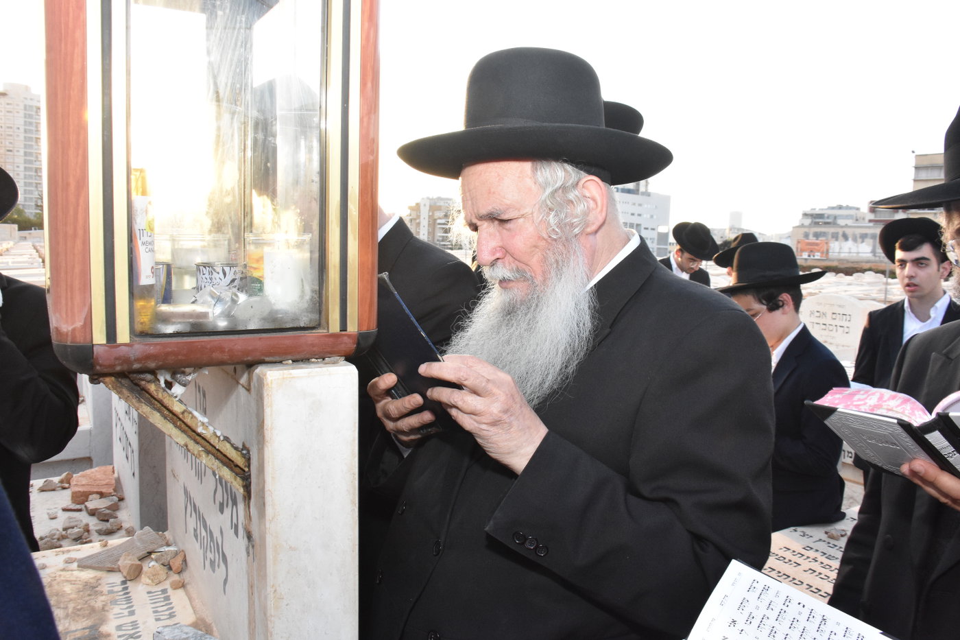 עליה לציון של הגרמ"י ליפקוביץ זצ"ל
