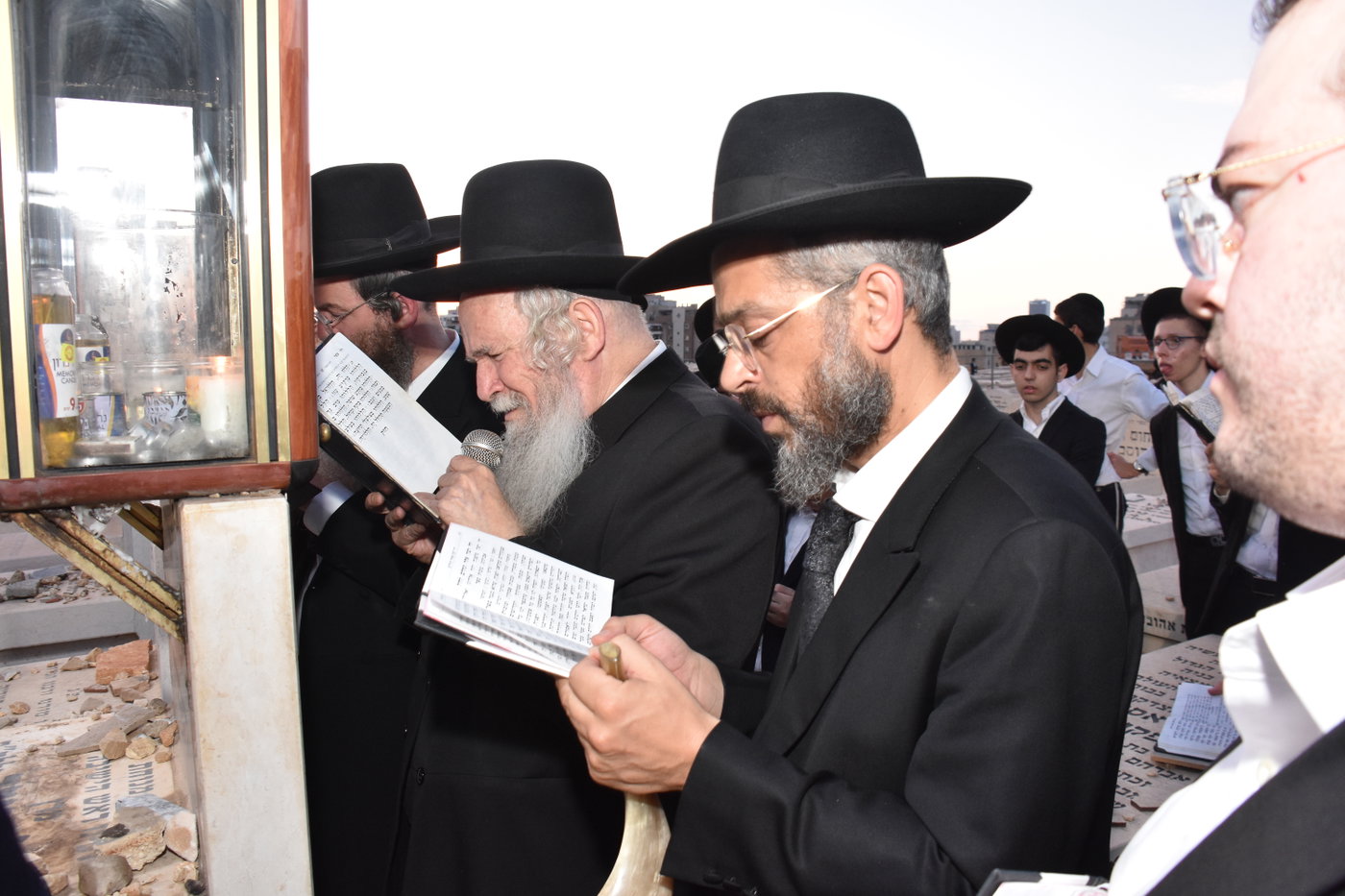 עליה לציון של הגרמ"י ליפקוביץ זצ"ל