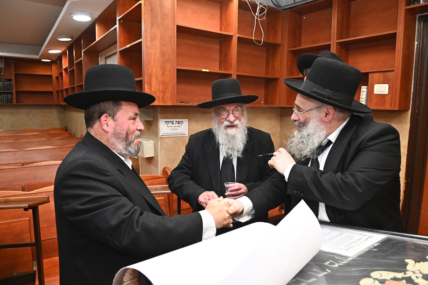 יציקת ארון הקודש בשיכון ה'