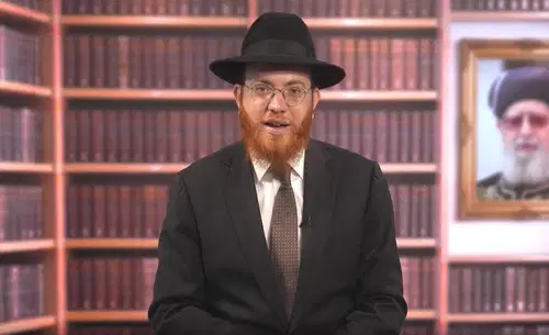 ספסלי בית המדרש: האם מותר לשבת במקום שמונחים ספרי קודש? • צפו