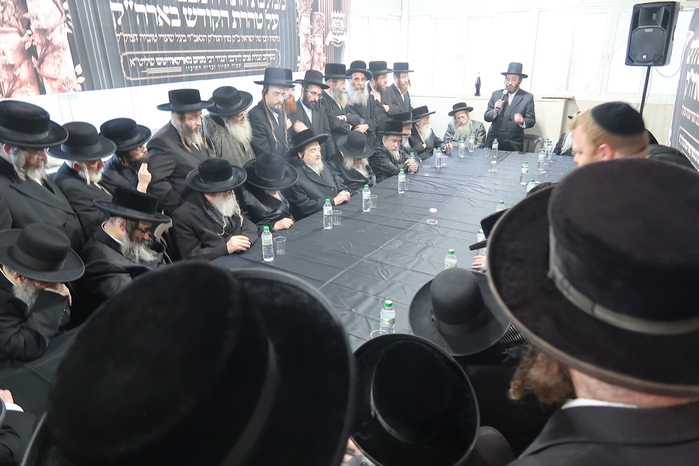 הגרי"מ שכטר במעמד לטובת הכולל