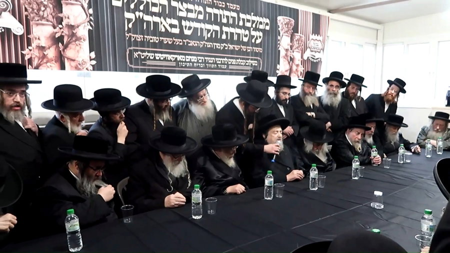 הגרי"מ שכטר במעמד לטובת הכולל