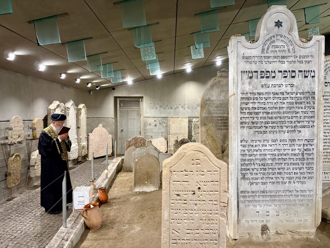 הראשל"צ הגר"ד יוסף בביקור בוינה