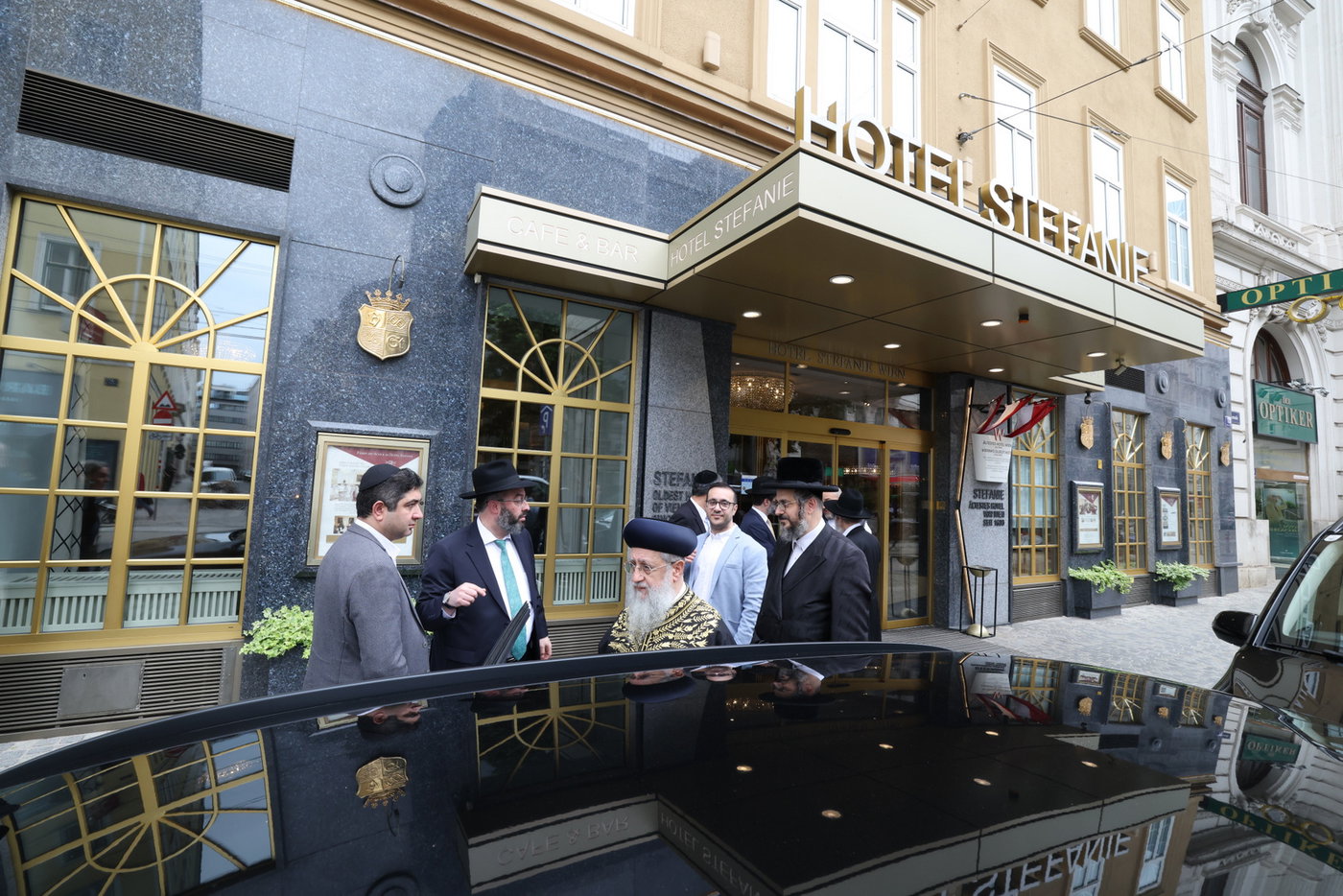 הראשל"צ הגר"ד יוסף בביקור בוינה