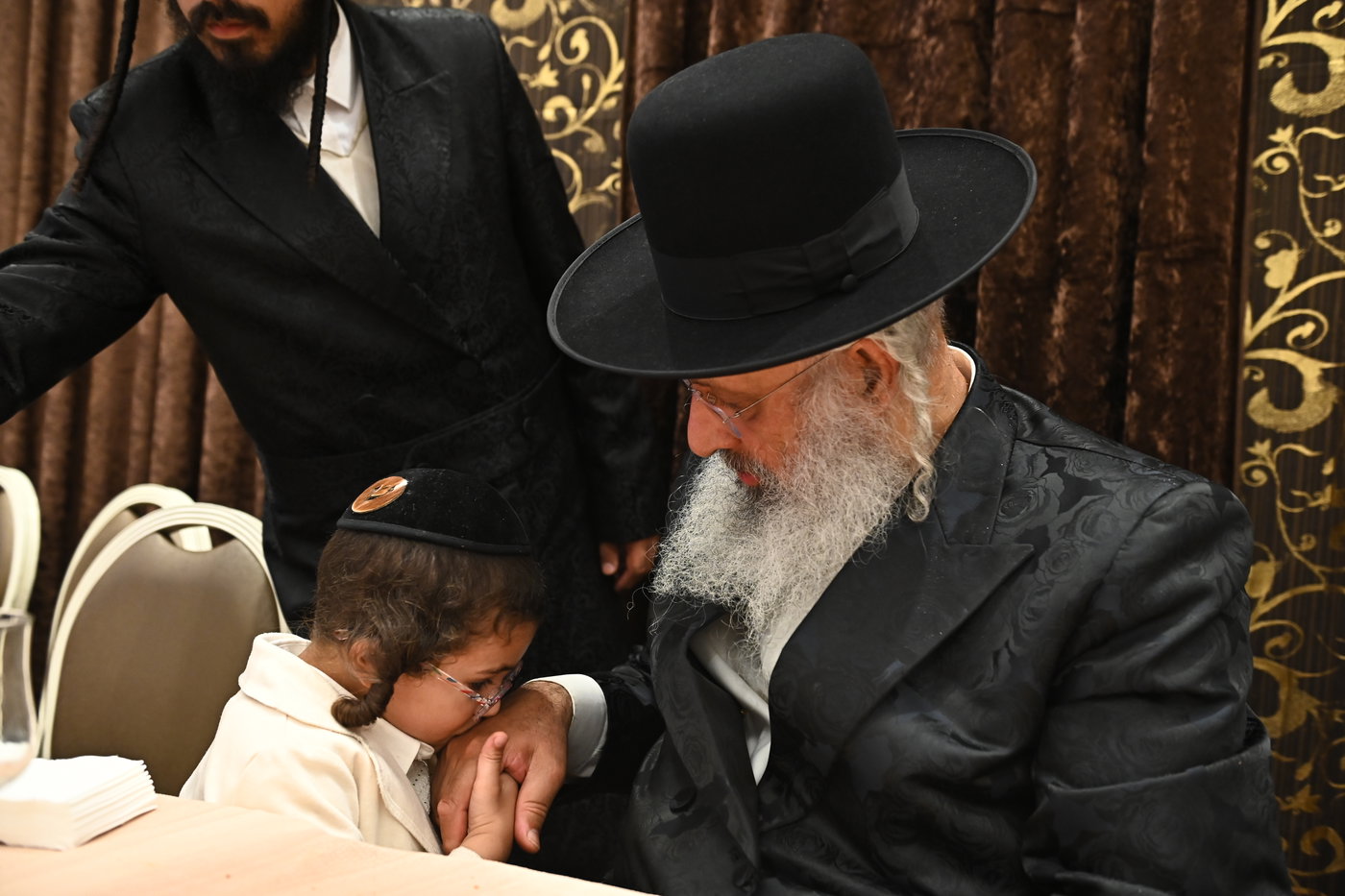 שמחת נישואי נכדת הגאון ר' עוזיהו אלכורת