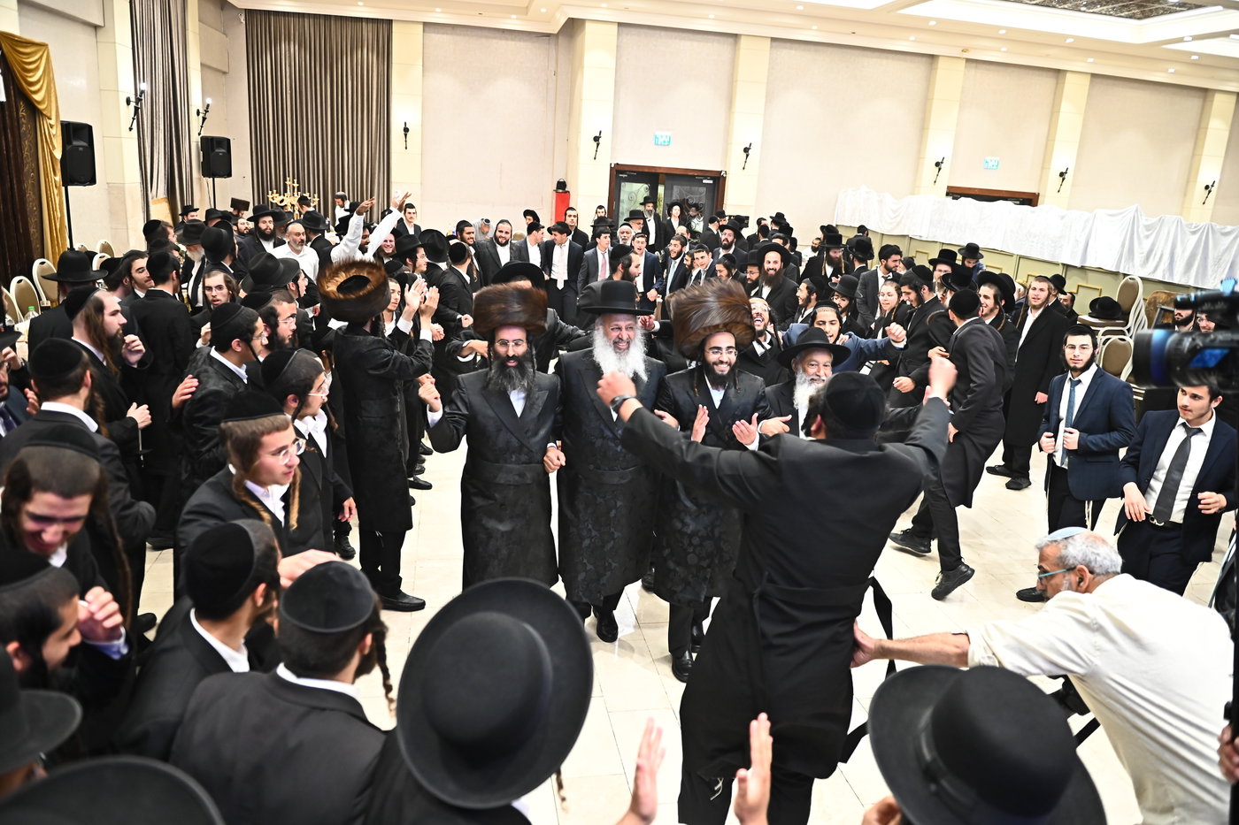 שמחת נישואי נכדת הגאון ר' עוזיהו אלכורת