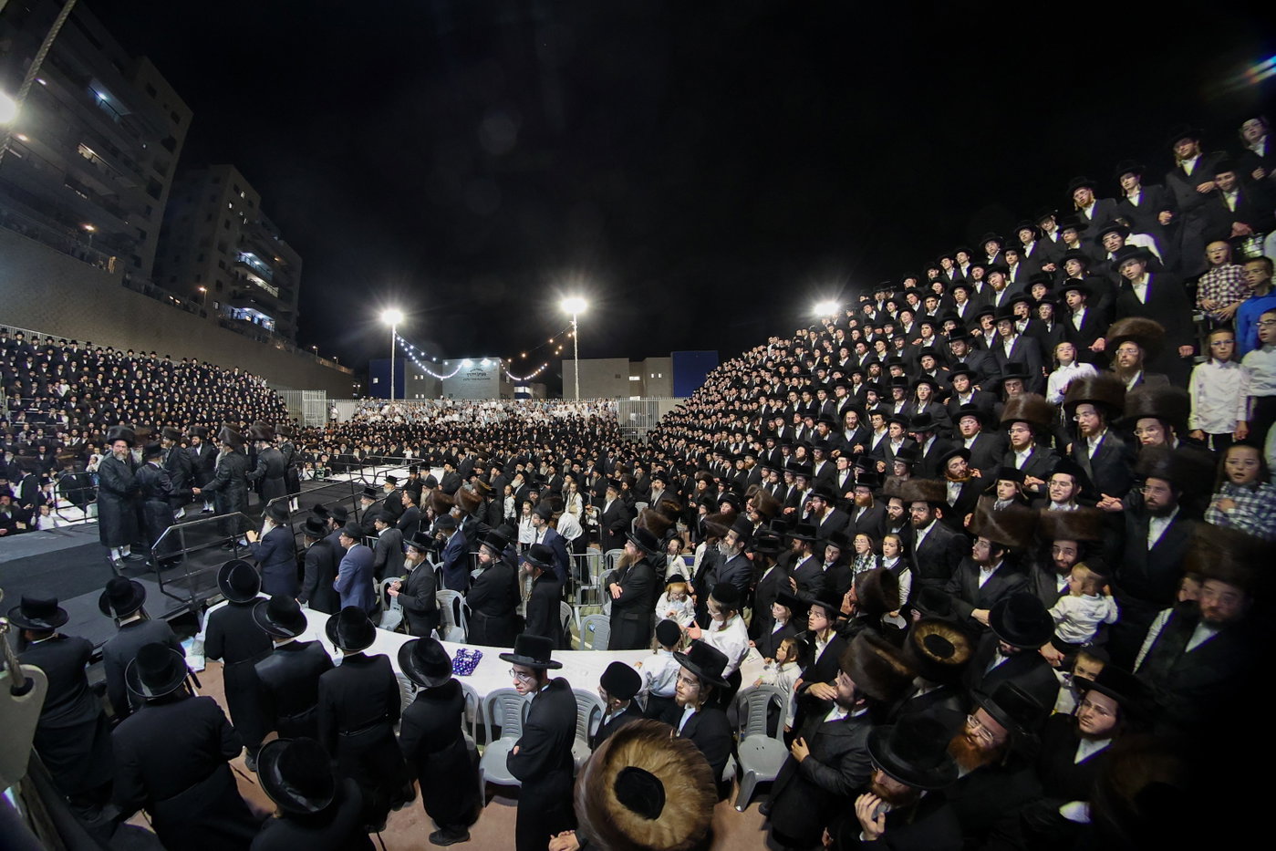 הכנסת ספר תורה בסערט ויז'ניץ
