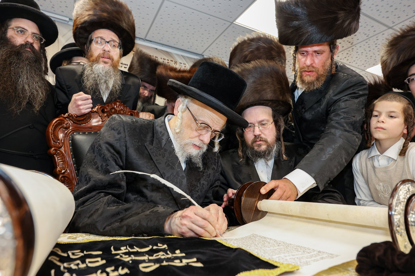 הכנסת ספר תורה בסערט ויז'ניץ