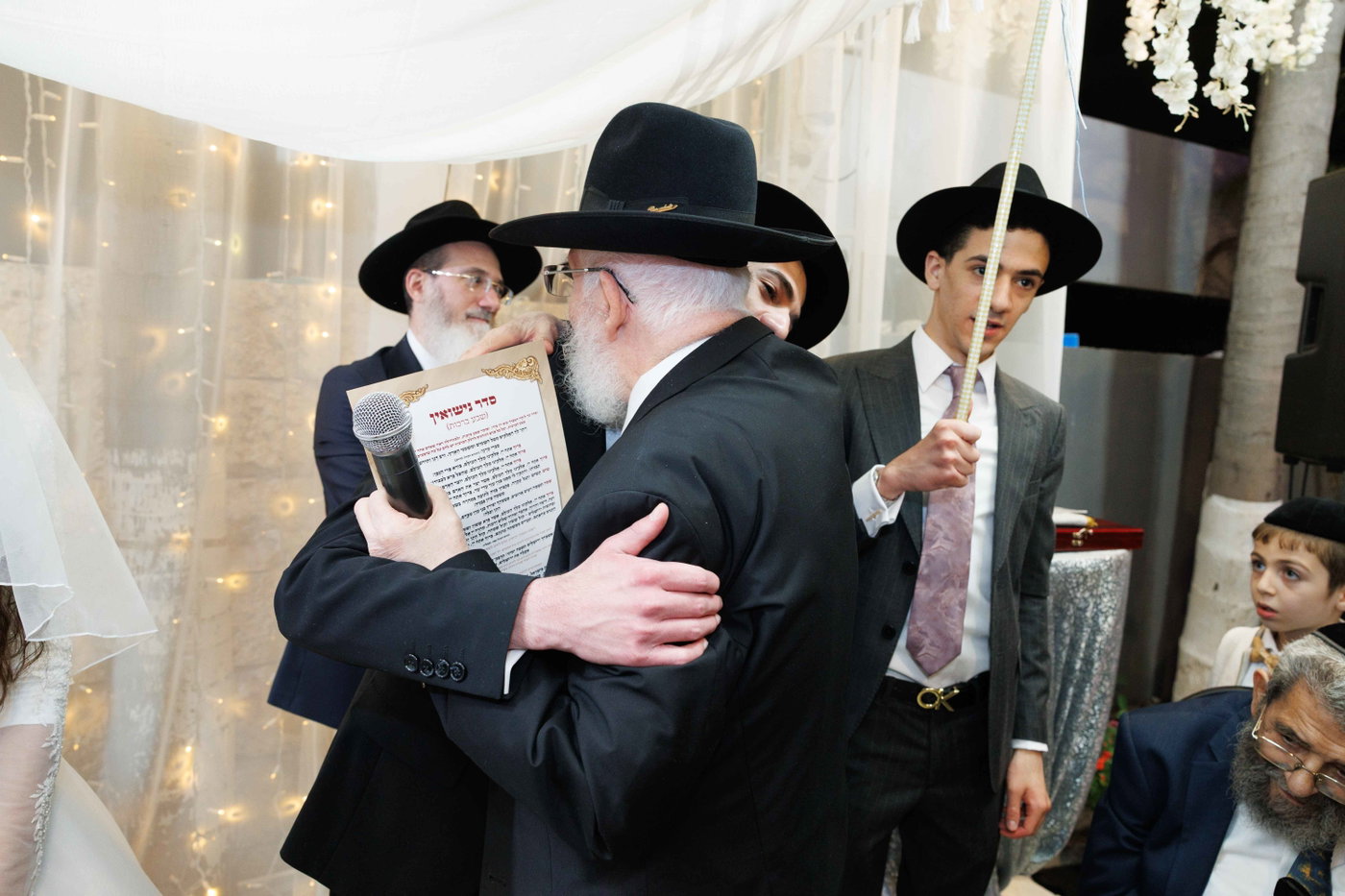 שמחת נישואי נכדת הגר"צ מאזוז