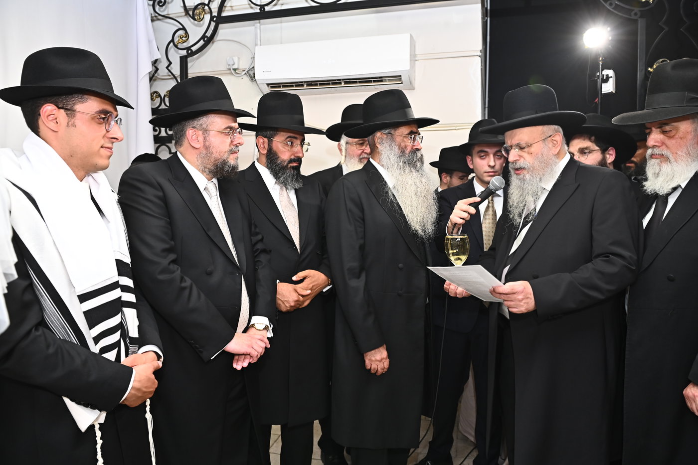 חתונת נכד הגאון רבי נתנאל זכריהו
