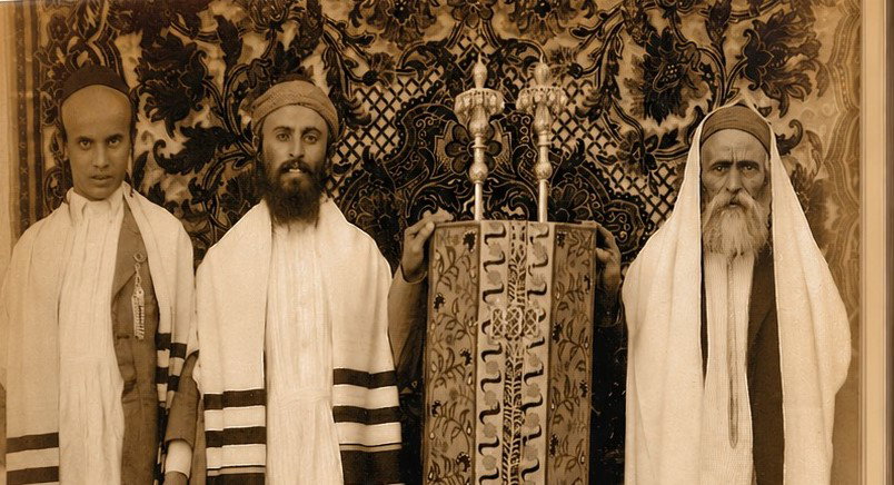 הסמארטפון והניתוחים הפלסטיים | החכם התימני שחזה את הטכנולוגיה לפני מאה שנה