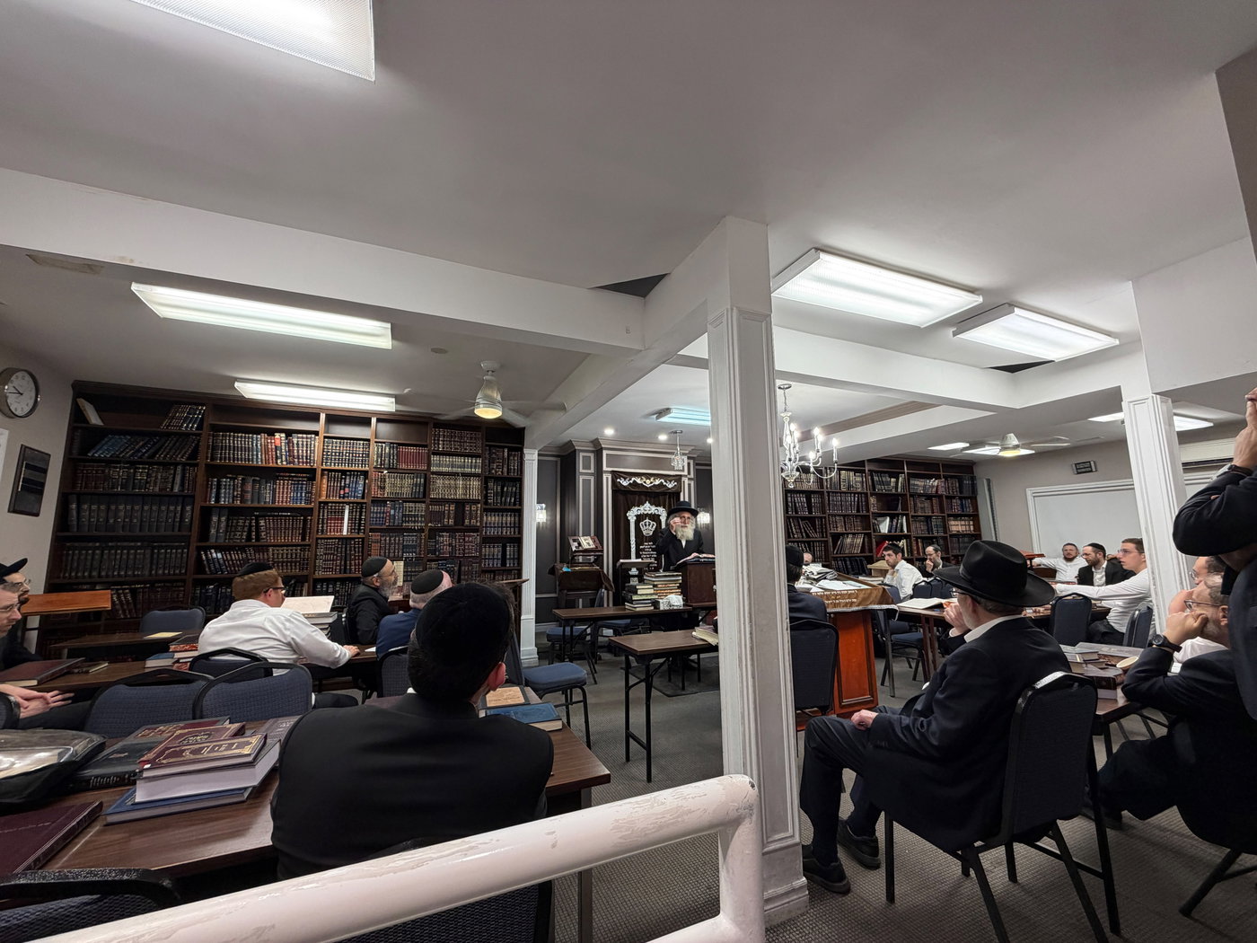 הגרח"ע שטרנבוך בטורנטו