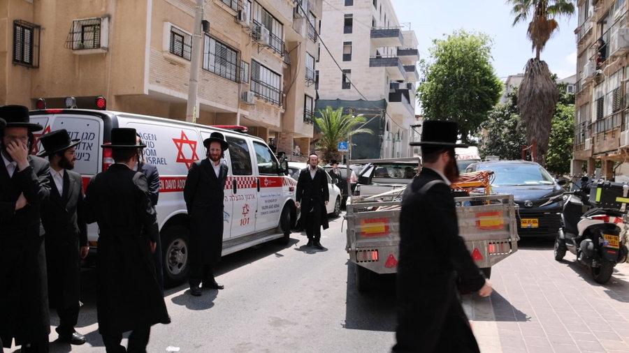 שירת 'וכל קרני רשעים' בניסיונות ההריסה בבני ברק